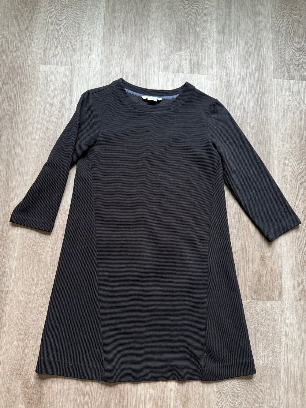 Boden black ribbed scoop neck dress, women's size 4P, Long Sleeve